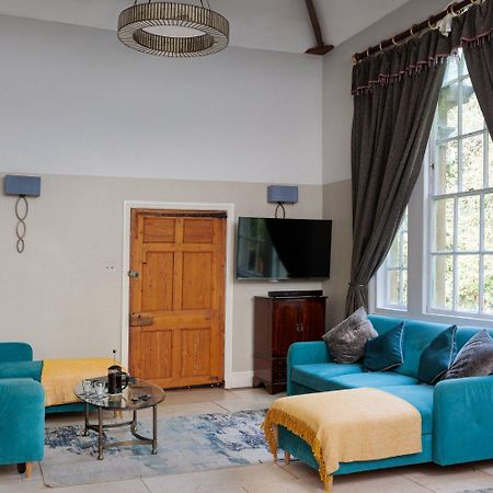 The Old School Rooms Beautiful Georgian Apartment, Sleeps 12 With Wifi And Parking, Near Bath Box  Εξωτερικό φωτογραφία